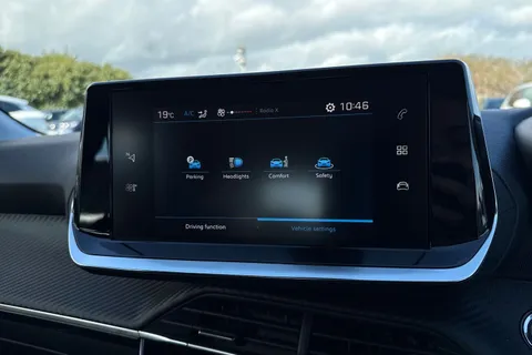 KO69XTG PEUGEOT 208 1.2 PureTech Active Euro 6 (s/s) 5dr Thumbnail #52