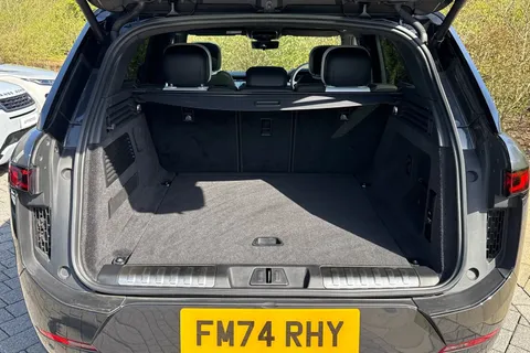 FM74RHY Land Rover Range Rover Sport 3.0 P550e Autobiography 5dr Thumbnail #12