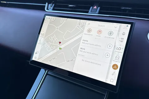 KK24CDY Land Rover Range Rover Evoque 1.5 P270e Dynamic HSE 5dr Thumbnail #13