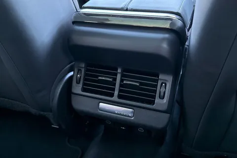 KK24CDY Land Rover Range Rover Evoque 1.5 P270e Dynamic HSE 5dr Thumbnail #20