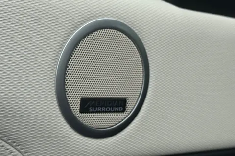 KM74FLV Land Rover Discovery 3.0 D350 Dynamic HSE 5dr Thumbnail #26