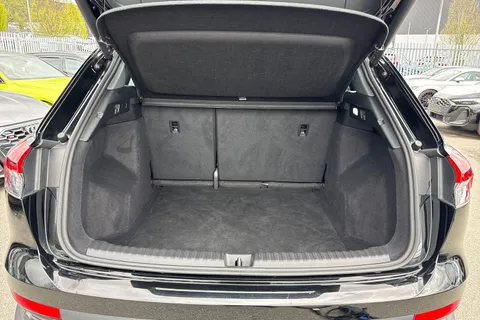 PN71NTJ Audi Q4 e-tron Q4  Sport 40 e-tron  150,00 kW Thumbnail #8