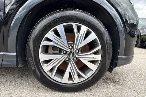 PN71NTJ Audi Q4 e-tron Q4  Sport 40 e-tron  150,00 kW Thumbnail #11