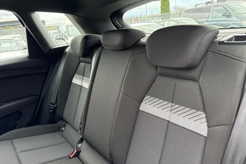 PN71NTJ Audi Q4 e-tron Q4  Sport 40 e-tron  150,00 kW Thumbnail #20