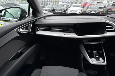 PN71NTJ Audi Q4 e-tron Q4  Sport 40 e-tron  150,00 kW Thumbnail #21