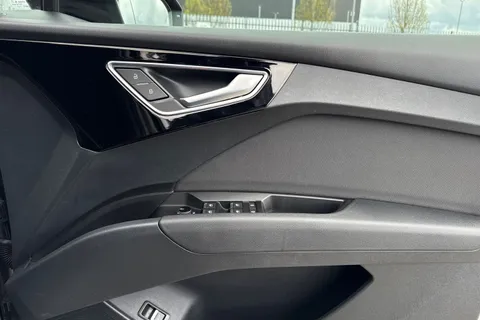 PN71NTJ Audi Q4 e-tron Q4  Sport 40 e-tron  150,00 kW Thumbnail #22