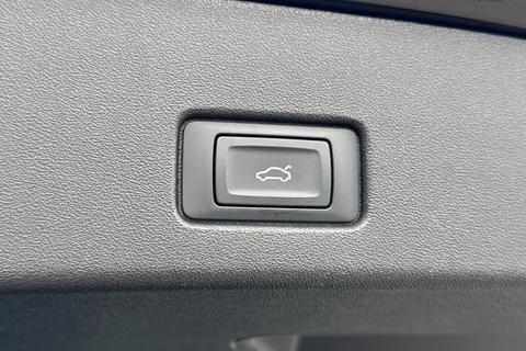 PN71NTJ Audi Q4 e-tron Q4  Sport 40 e-tron  150,00 kW Thumbnail #28