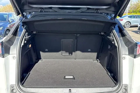 HT71LJE PEUGEOT 3008 1.2 PureTech GT Premium EAT Euro 6 (s/s) 5dr Thumbnail #8