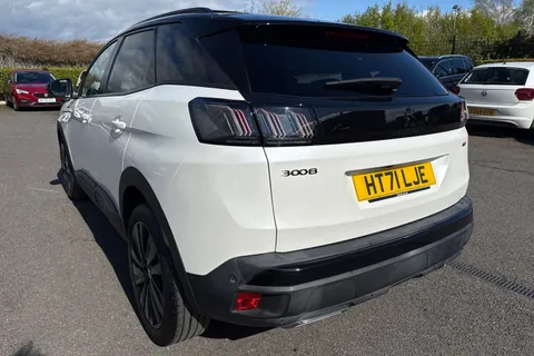 HT71LJE PEUGEOT 3008 1.2 PureTech GT Premium EAT Euro 6 (s/s) 5dr Thumbnail #9