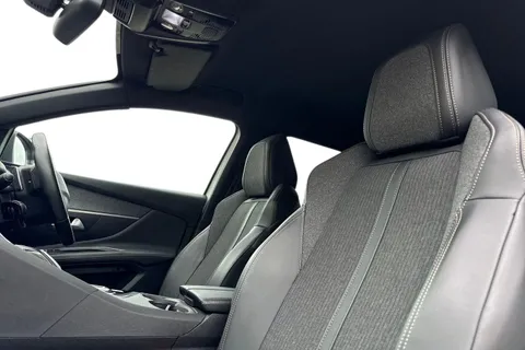 16 of 67 for PEUGEOT 3008 1.5 BlueHDi GT Line EAT Euro 6 (s/s) 5dr