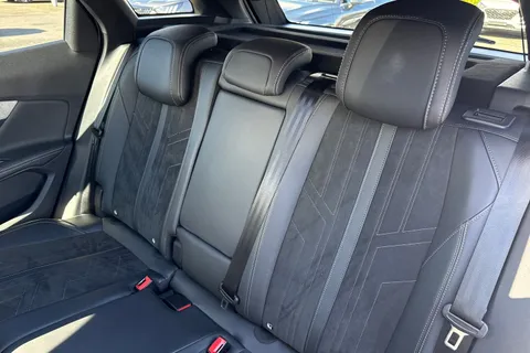 HT71LJE PEUGEOT 3008 1.2 PureTech GT Premium EAT Euro 6 (s/s) 5dr Thumbnail #20