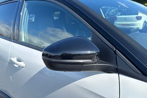 HT71LJE PEUGEOT 3008 1.2 PureTech GT Premium EAT Euro 6 (s/s) 5dr Thumbnail #29