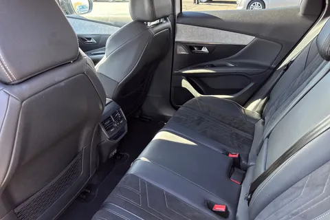 HT71LJE PEUGEOT 3008 1.2 PureTech GT Premium EAT Euro 6 (s/s) 5dr Thumbnail #30