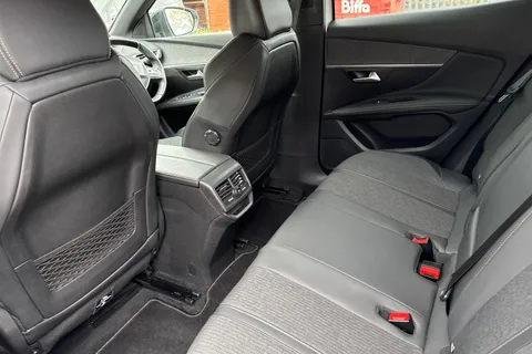 36 of 67 for PEUGEOT 3008 1.5 BlueHDi GT Line EAT Euro 6 (s/s) 5dr