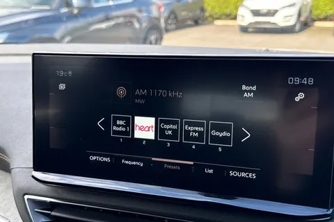 HT71LJE PEUGEOT 3008 1.2 PureTech GT Premium EAT Euro 6 (s/s) 5dr Thumbnail #45