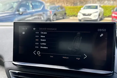 HT71LJE PEUGEOT 3008 1.2 PureTech GT Premium EAT Euro 6 (s/s) 5dr Thumbnail #56