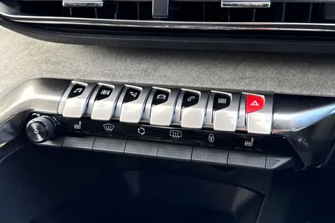 HT71LJE PEUGEOT 3008 1.2 PureTech GT Premium EAT Euro 6 (s/s) 5dr Thumbnail #57