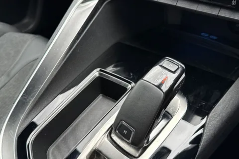 58 of 67 for PEUGEOT 3008 1.5 BlueHDi GT Line EAT Euro 6 (s/s) 5dr