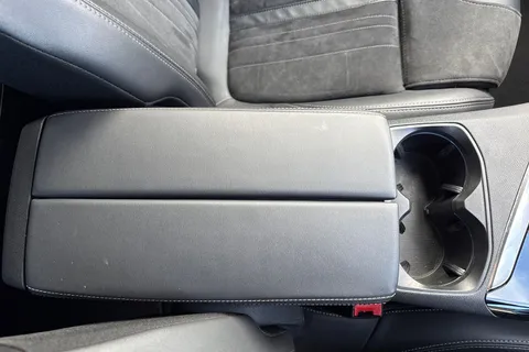 HT71LJE PEUGEOT 3008 1.2 PureTech GT Premium EAT Euro 6 (s/s) 5dr Thumbnail #62