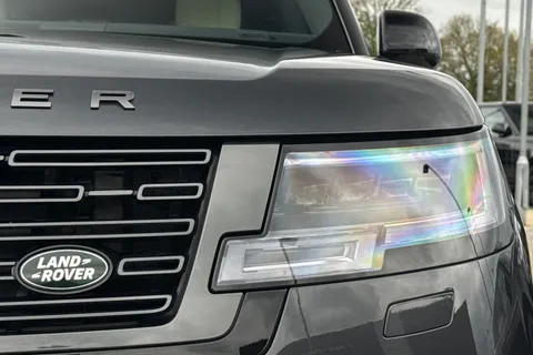 47 of 51 for Land Rover Range Rover 3.0 D300 MHEV Edition SUV 5dr Diesel Auto 4WD Euro 6 (s/s) (300 ps)