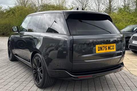 49 of 51 for Land Rover Range Rover 3.0 D300 MHEV Edition SUV 5dr Diesel Auto 4WD Euro 6 (s/s) (300 ps)