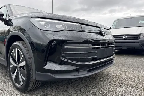  Volkswagen Tiguan 2.0 TDI Match DSG Euro 6 (s/s) 5dr Thumbnail #9