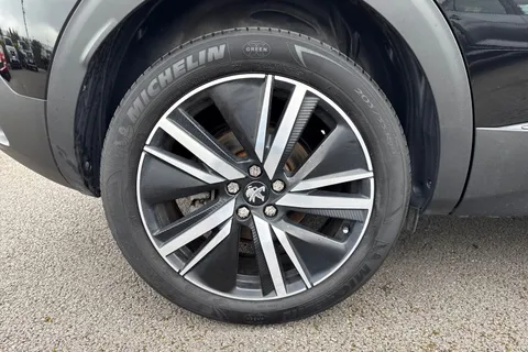 MK72WPN PEUGEOT 3008 1.2 PureTech GT Premium EAT Euro 6 (s/s) 5dr Thumbnail #12
