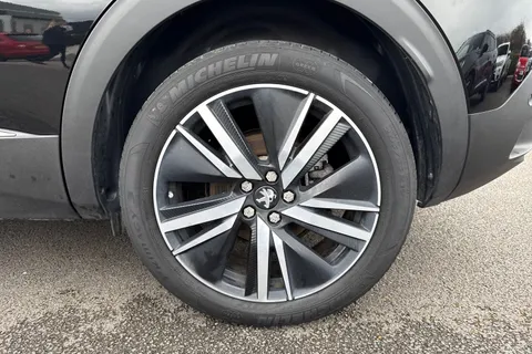 MK72WPN PEUGEOT 3008 1.2 PureTech GT Premium EAT Euro 6 (s/s) 5dr Thumbnail #13