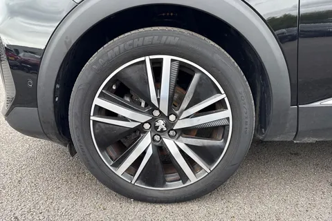 MK72WPN PEUGEOT 3008 1.2 PureTech GT Premium EAT Euro 6 (s/s) 5dr Thumbnail #14