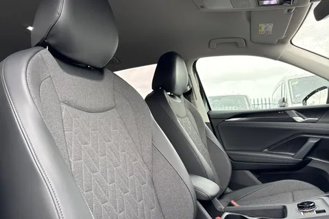  Volkswagen Tiguan 2.0 TDI Match DSG Euro 6 (s/s) 5dr Thumbnail #24