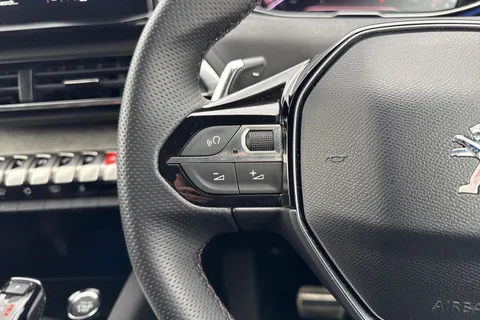 MK72WPN PEUGEOT 3008 1.2 PureTech GT Premium EAT Euro 6 (s/s) 5dr Thumbnail #40