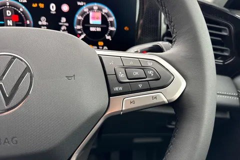  Volkswagen Tiguan 2.0 TDI Match DSG Euro 6 (s/s) 5dr Thumbnail #47