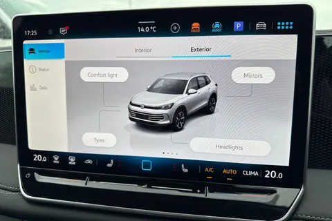  Volkswagen Tiguan 2.0 TDI Match DSG Euro 6 (s/s) 5dr Thumbnail #53