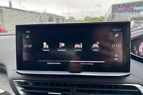 MK72WPN PEUGEOT 3008 1.2 PureTech GT Premium EAT Euro 6 (s/s) 5dr Thumbnail #54