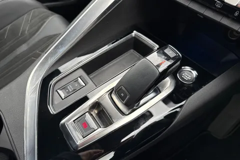MK72WPN PEUGEOT 3008 1.2 PureTech GT Premium EAT Euro 6 (s/s) 5dr Thumbnail #58