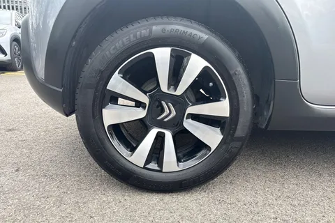 VN74GPU Citroën C3 1.2 PureTech PLUS Euro 6 (s/s) 5dr Thumbnail #8