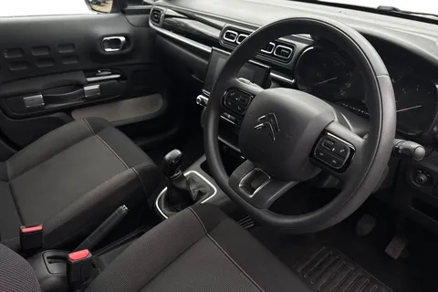 VN74GPU Citroën C3 1.2 PureTech PLUS Euro 6 (s/s) 5dr Thumbnail #9