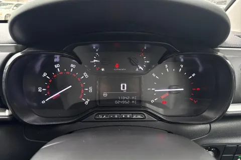 VN74GPU Citroën C3 1.2 PureTech PLUS Euro 6 (s/s) 5dr Thumbnail #35