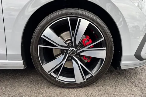 YB71SBO Volkswagen Golf 2.0 TDI 200 GTD 5dr DSG Thumbnail #10