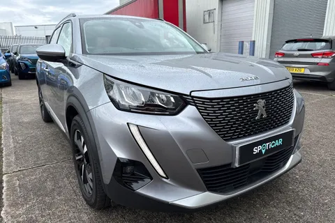 WO71HWJ PEUGEOT e-2008 50kWh Allure Premium Auto 5dr Thumbnail #9