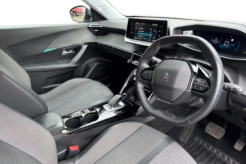 WO71HWJ PEUGEOT e-2008 50kWh Allure Premium Auto 5dr Thumbnail #14