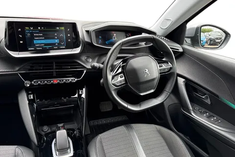 WO71HWJ PEUGEOT e-2008 50kWh Allure Premium Auto 5dr Thumbnail #18