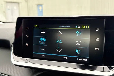 WO71HWJ PEUGEOT e-2008 50kWh Allure Premium Auto 5dr Thumbnail #22