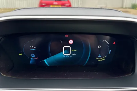 WO71HWJ PEUGEOT e-2008 50kWh Allure Premium Auto 5dr Thumbnail #43