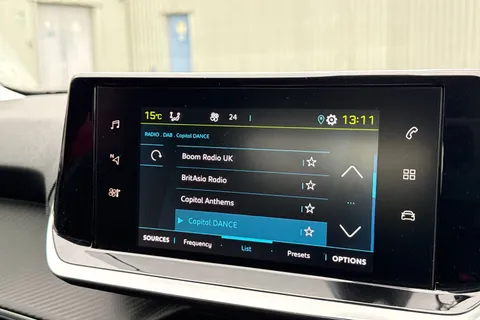 WO71HWJ PEUGEOT e-2008 50kWh Allure Premium Auto 5dr Thumbnail #46