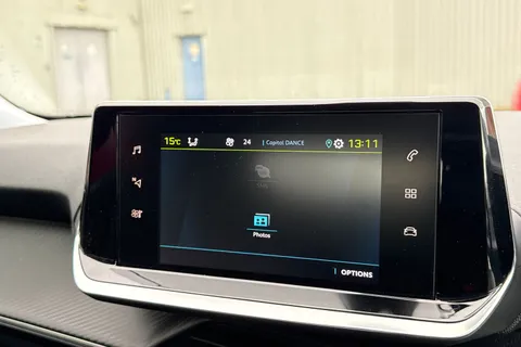 WO71HWJ PEUGEOT e-2008 50kWh Allure Premium Auto 5dr Thumbnail #49