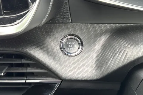 WO71HWJ PEUGEOT e-2008 50kWh Allure Premium Auto 5dr Thumbnail #54