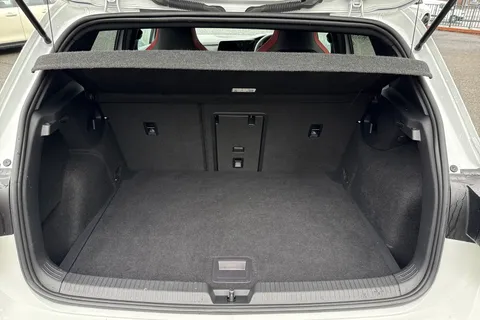 DY21VDO Volkswagen Golf 2.0 TSI GTI Clubsport DSG Euro 6 (s/s) 5dr Thumbnail #8