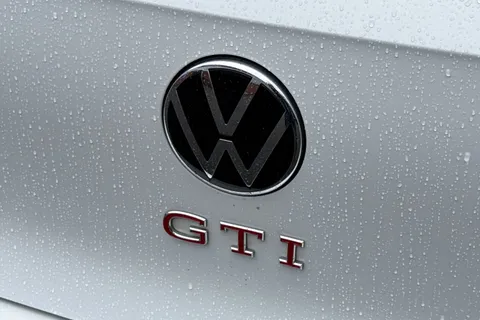 DY21VDO Volkswagen Golf 2.0 TSI GTI Clubsport DSG Euro 6 (s/s) 5dr Thumbnail #32