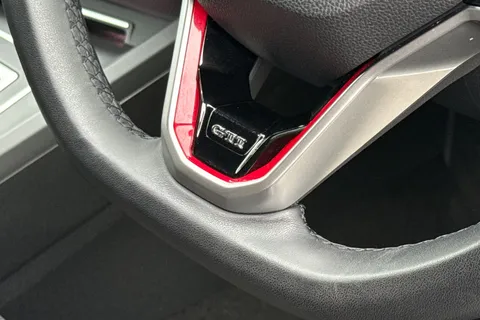 DY21VDO Volkswagen Golf 2.0 TSI GTI Clubsport DSG Euro 6 (s/s) 5dr Thumbnail #37